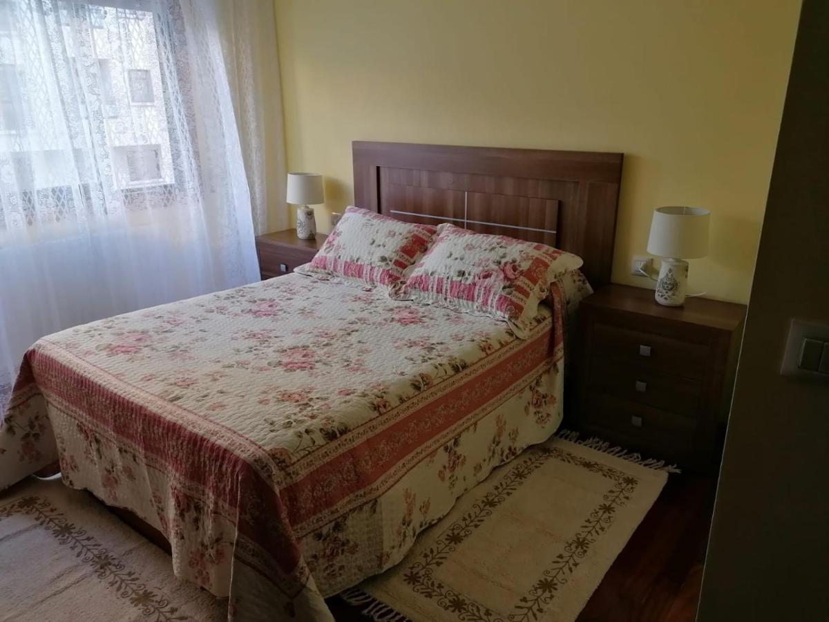 Ferienwohnung Piso As Camelias Pontevedra Exterior foto