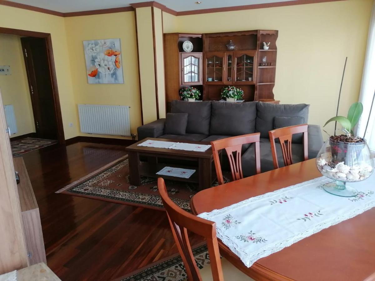 Ferienwohnung Piso As Camelias Pontevedra Exterior foto