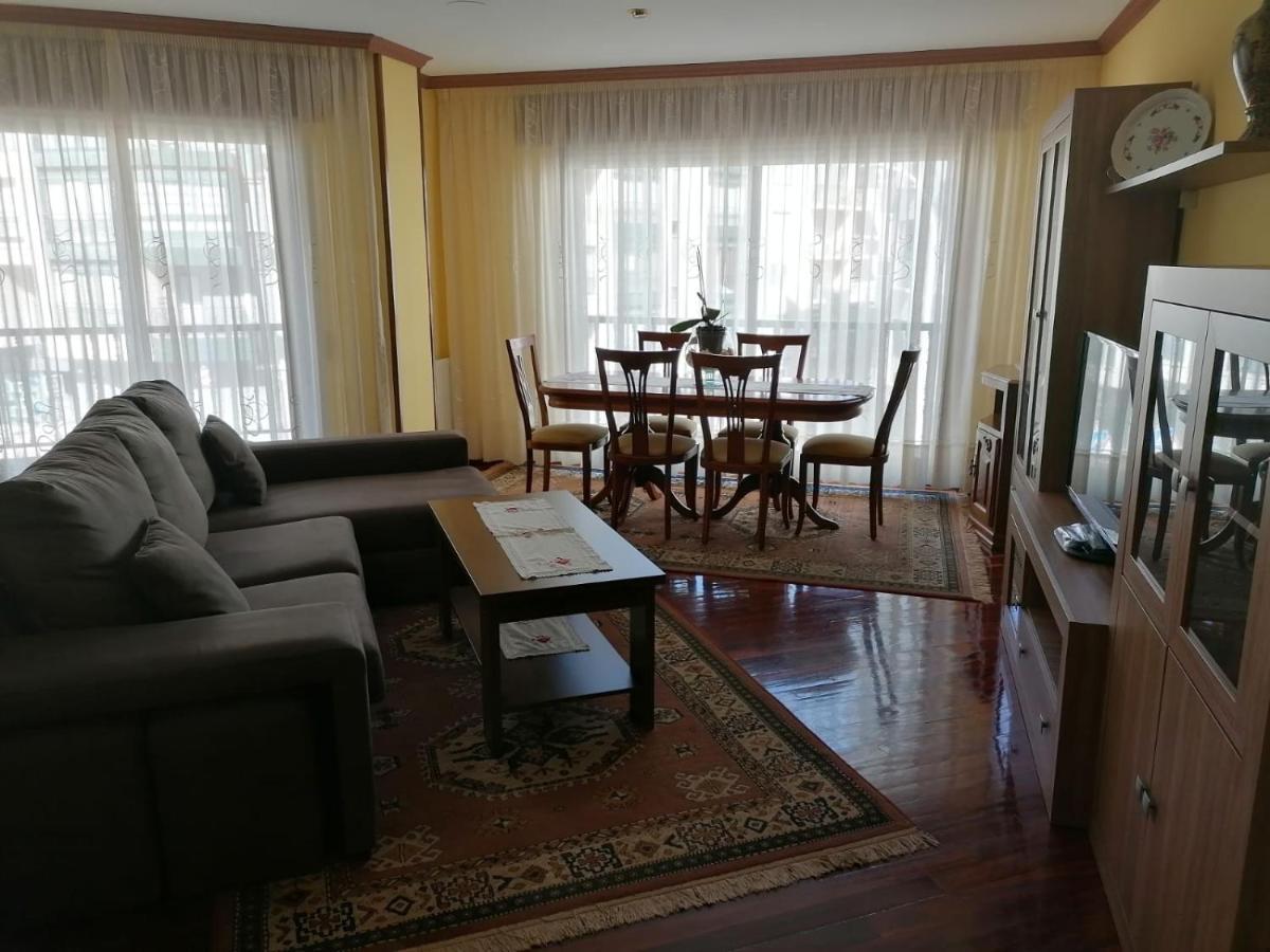 Ferienwohnung Piso As Camelias Pontevedra Exterior foto